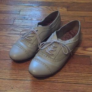 Nude Aldo Oxford Flats